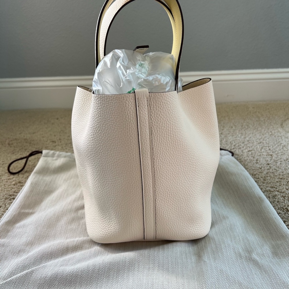 Hermes Picotin lock 22 Eclat and light yellow on handle